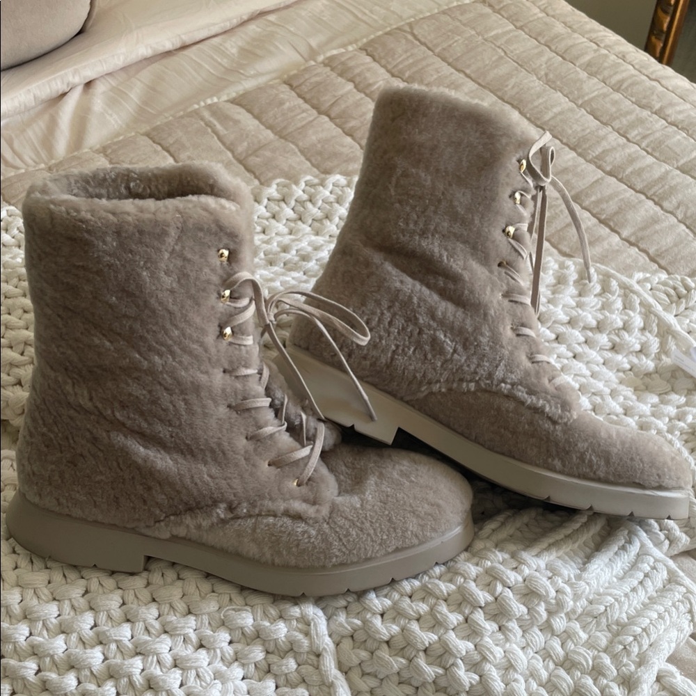 Cozy Stuart Weitzman Shearling boots